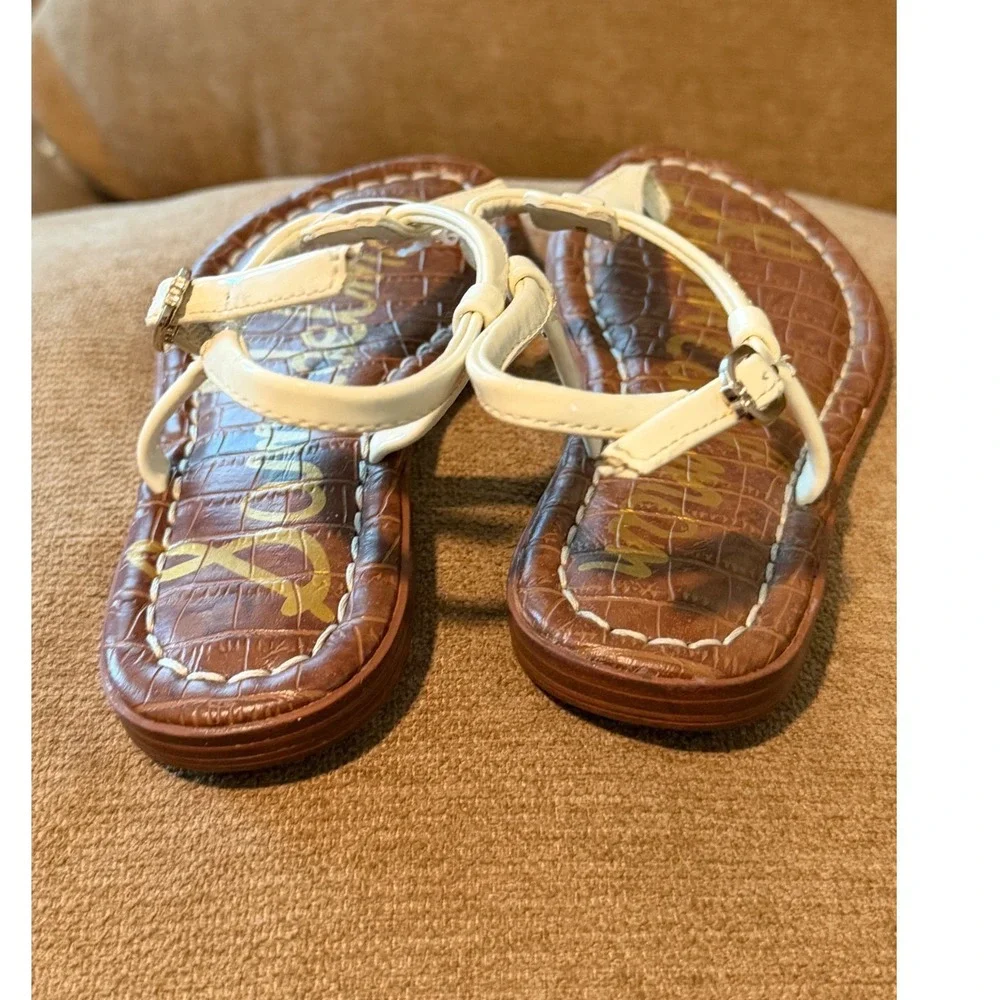 Sam Edelman Gigi Kids White Patent T-Strap Sandals‎ Girls Size 12M Resortwear